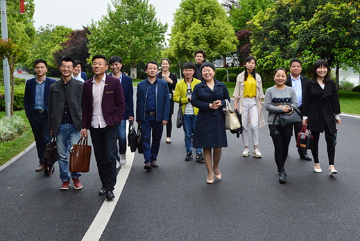 長沙膩子粉,湖南環保膩子粉,長沙環保膩子粉廠,長沙防霉膩子粉批發,長沙工裝專用膩子粉,湖南膩子粉批發
